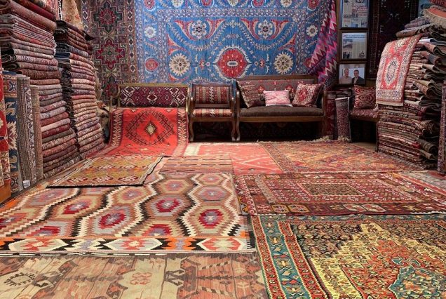 hakan evin rug store