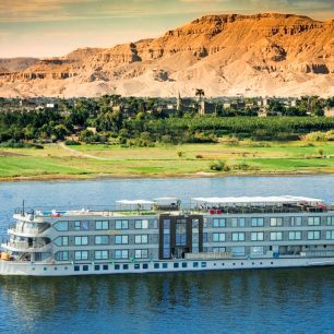 Deluxe Nile Cruises